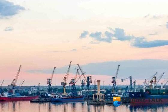 Update: Russian Drones Hit Two Foreign Vessels Near Chornomorsk Port