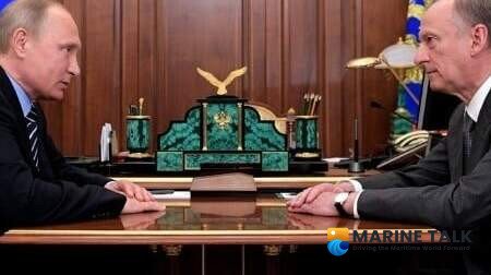 Russia Threatens EU Shipping Amidst “Shadow Fleet” Crackdown