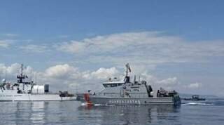 Joint Operations Combat Drug Trafficking Off Ecuador